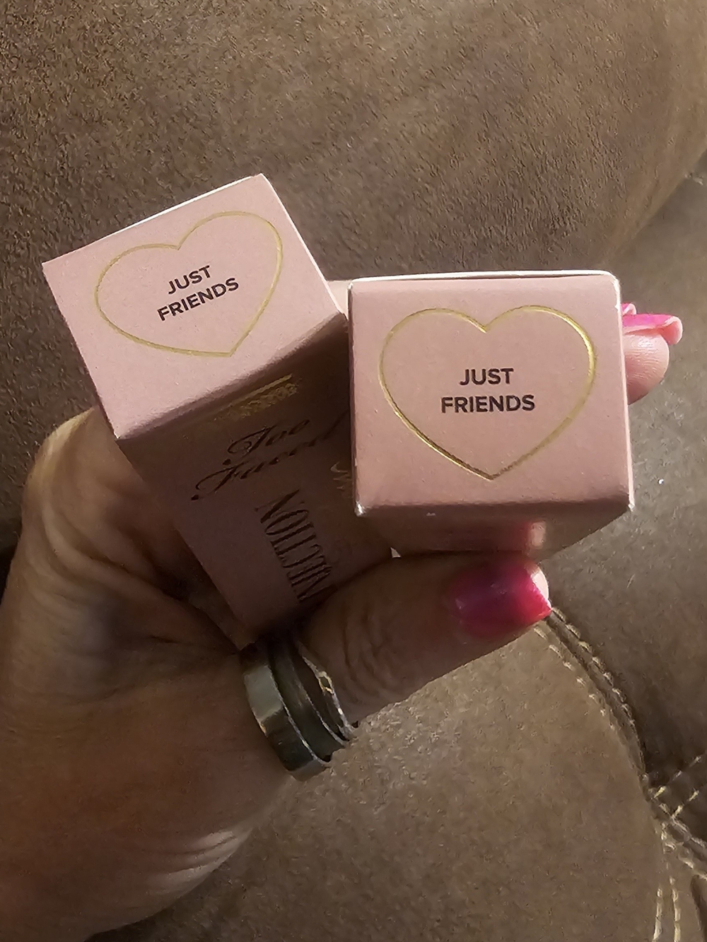 NEW in Box (2) Too Faced Lip Injection Lip Gloss - Just Friends FULL size x (2) - Picture 2 of 6